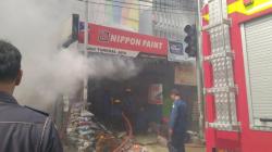 Kebakaran di Jalan Sekip Medan, 2 Bangunan Ruko Dilalap Kobaran Api
