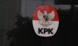 13 Orang Dipanggil KPK, termasuk Gitaris The Changcuters Kasus Aa Umbara<