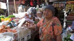 Sepi Pembeli, Pedagang di Pasar Semarang Keluhkan Kenaikan Harga Bawang Putih