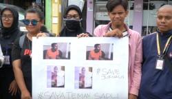Sadli Wartawan Buton Dipenjara, Jurnalis Gelar Aksi di Mapolres Baubau