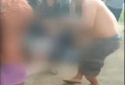 Detik-Detik Perempuan Muda Ditemukan Warga Bersimbah Darah di Pos Polisi Polewali Mandar