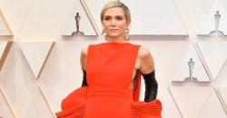 5 Selebriti Berbusana Terburuk di Oscar 2020