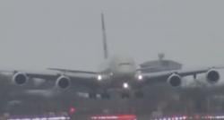 Viral, Pilot Etihad Daratkan Pesawat Airbus A380 Nyaris Vertikal akibat Terjangan Badai