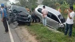 Camat Hinai dan Sipir Lapas Narkoba Langkat Tabrakan di Stabat, 1 Orang Terluka