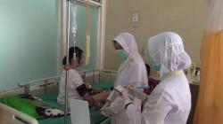 Hendak Pasang Jilbab, Perempuan di Bone Tak Sengaja Telan Jarum Pentul