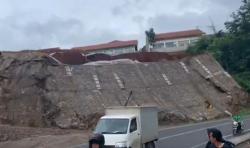 Terekam Kamera, Ini Detik-Detik Longsor di Tebing Palasari Cijolang Garut