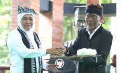 Gubernur Khofifah Jadi Warga Kehormatan Sedulur Sikep Samin Bojonegoro