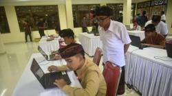 Pelajar SMP di Pulau Dewata Adu Kemampuan dalam Lomba Mengetik Aksara Bali di Komputer