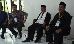 Bawa 83.000 Berkas E-KTP, Pasangan Petani Ini Daftar di Pilkada Pandeglang