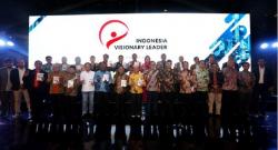 SINDO Media Anugerahi 24 Kepala Daerah Penghargaan Indonesia Visionary Leader