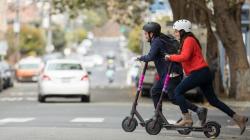 Lyft Tunda Produksi Skuter akibat Suku Cadang Terganggu Virus Korona