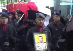 Jenazah Bharatu Doni Priyanto Korban Penembakan KKB Dimakamkan di Trenggalek
