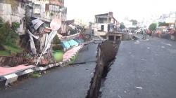 7 Ruko di Jember Roboh Diterjang Arus Kali Jompo, Jalan Sultan Agung Terbelah Dua
