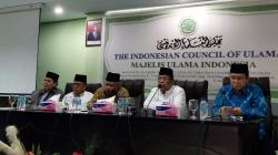 MUI: Menimbun Sembako dan Masker Haram Hukumnya