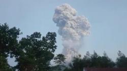 Merapi Berpotensi Luncurkan Awan Panas usai Erupsi, BNPB Imbau Warga Waspada