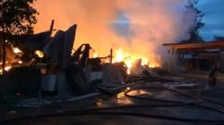 Gudang Berisi 500 Ton Tembakau di Bojonegoro Terbakar, Api Diduga Berasal dari Korsleting Listrik