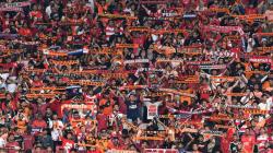 Bonek dan Jakmania Makin Mesra: dari Kawal Bus Persija hingga Nyanyian Sambutan di Stasiun