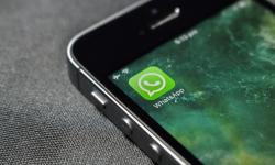 Cara Mudah Mengubah Teks WhatsApp Jadi Miring dan Tebal