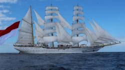 KRI Dewaruci dan Bima Suci Dibuka untuk Umum di Pelabuhan Makassar
