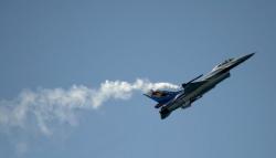 Jet Tempur F-16 Pakistan Jatuh saat Latihan di Islamabad