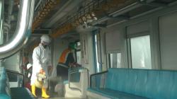Tangkal Wabah Korona, Gerbong LRT Palembang Disemprot Disinfektan