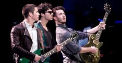 Jonas Brothers Batalkan Sejumlah Konser akibat Wabah Virus Korona