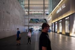 Hari Pertama Lockdown di Malaysia: Masih Banyak Warga Nongkrong, Jalanan Kuala Lumpur Sepi