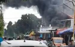 Pom Bensin Mini di Probolinggo Meledak dan Terbakar, 1 Orang Tewas, 10 Luka