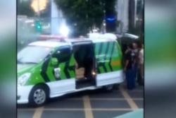 Video Polisi Tangkap Penyebar Hoaks Perempuan Terinfeksi Virus Korona di PGC
