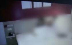 Detik-Detik Polisi Gerebek Suami Jual Istri Layani Seks 4 Orang di Tuban