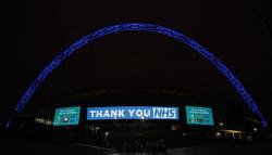 Pengelola Stadion Wembley Punya Cara Unik untuk Mendukung Tim Medis Inggris