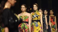 Payudara Dipijat Bisa Bikin Besar? Ini Jawaban Pakar yang Akhirnya Anda Tahu