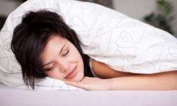 Sering Sakit Kepala saat Bangun Tidur? Coba Lakukan Yoga dan Minum Jahe