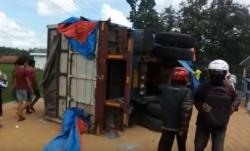 Rem Blong Diduga Penyebab Truk Tabrakan Beruntun di Flyover Kretek Brebes