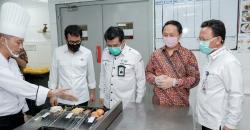  Cerita Pekerja Hotel Bangga Berkesempatan Layani Tenaga Medis Hadapi Covid-19