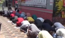 Pandemi Virus Corona, 28 Narapidana di Probolinggo Sujud Syukur Dibebaskan