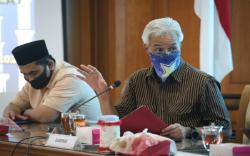 Ganjar Pranowo dan Ulama Sepakat Zakat Fitrah Dibayarkan Awal Ramadan