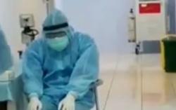 Video Viral Petugas Medis Tetap Menjalankan Salat Menggunakan APD