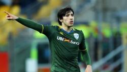 Soal Transfer Sandro Tonali, AC Milan Siap Tikung Inter Milan