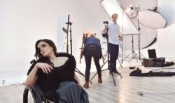 Produksi Iklan Fesyen Terganggu akibat Virus Corona