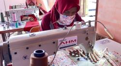 Pemasok Honda Motor di Karawang Beralih Produksi Masker