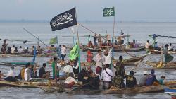 Tradisi Maulid Burdah dengan Cara Unik Baca Salawat dari Atas Perahu