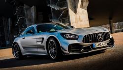 Mengenal Gadis Cantik di Balik Nama Mercedes-Benz