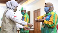 Gubernur Khofifah Beri Bonus pada Atlet Berprestasi di Ajang Peparpenas ke IX-2019