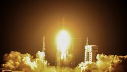 Dihantam Wabah Virus Corona, Iran Sukses Luncurkan Satelit Militer ke Orbit