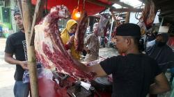Jelang Ramadan, Omzet Penjualan Daging Meningkat