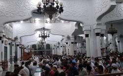 Jumlah Rakaat Sholat Tarawih, 8 atau 20 Rakaat? Begini Penjelasannya