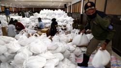 Viral Sembako Donatur Diganti Kantong Bergambar Gubernur Sultra Ali Mazi