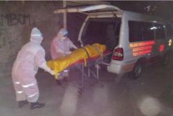 Suami Istri WN Ukraina di Bali Tewas dalam Apartemen, Jenazah Dievakuasi Petugas Berbaju Hazmat<