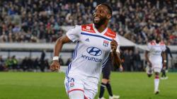 Manchester United Lirik Striker Lyon Moussa Dembele